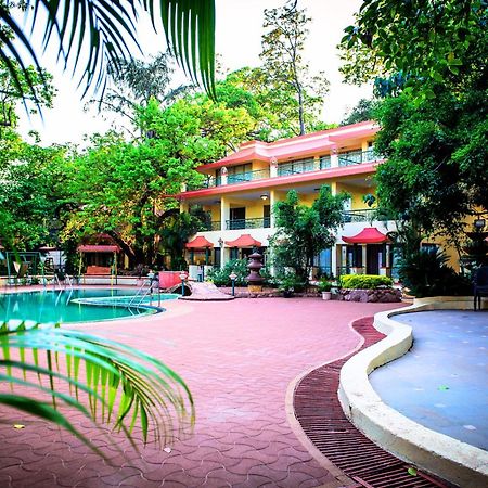 Adamo The Resort Matheran Extérieur photo